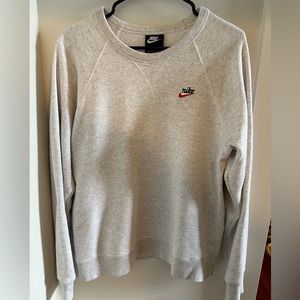 Nike Heritage Crewneck Sweatshirt Atmosphere Grey Heather Size M